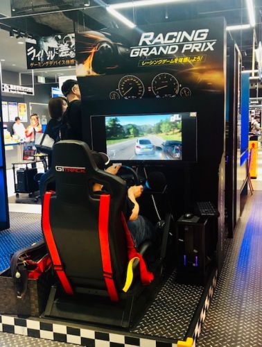 ドライビングゲーム体験